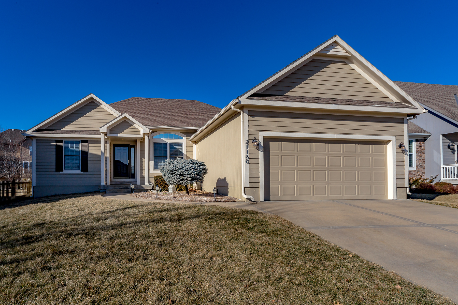 21160 West 123rd Street - Web-101.JPG