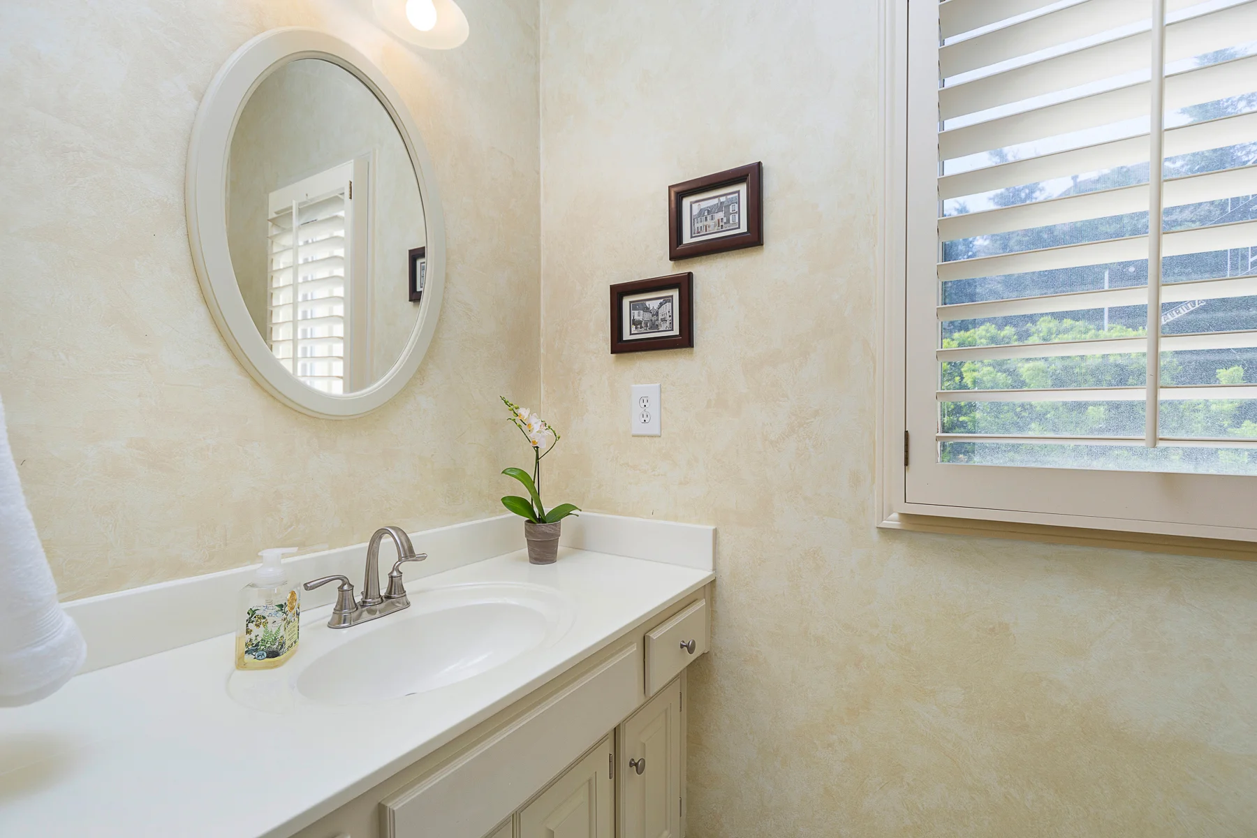 14217 Granada - Web-225.JPG
