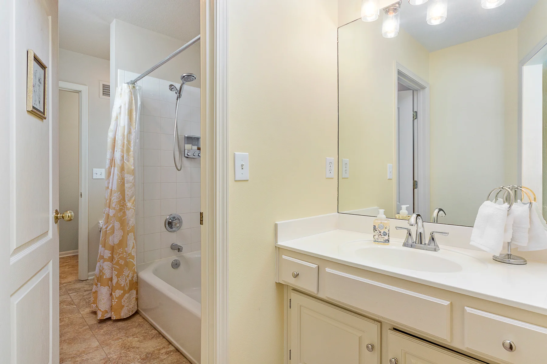 14217 Granada - Web-232.JPG