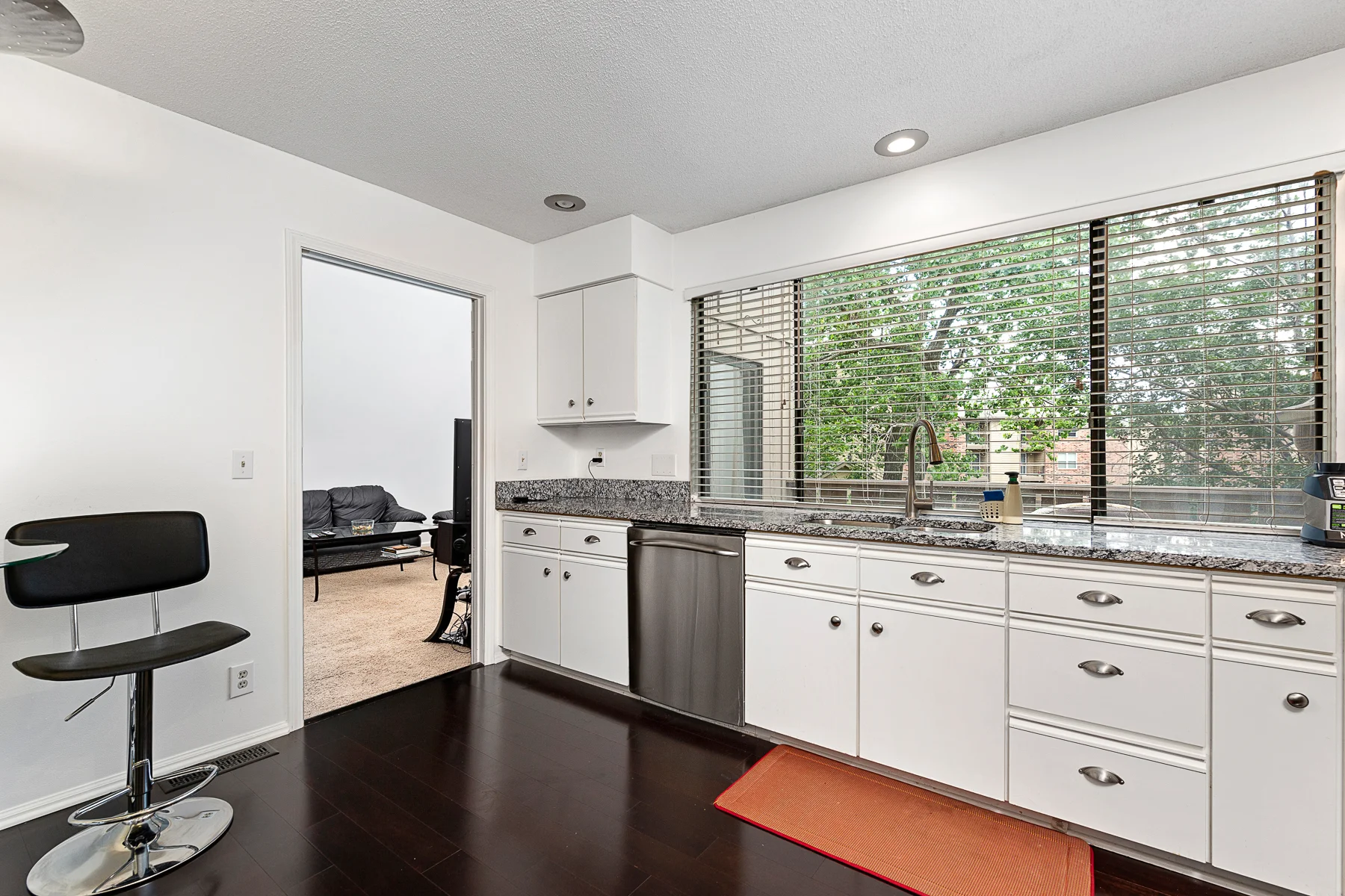 6556 West 49th Street - Web-214.JPG