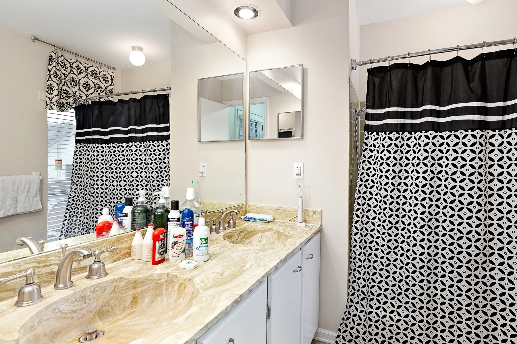 6556 West 49th Street - Web-224.JPG