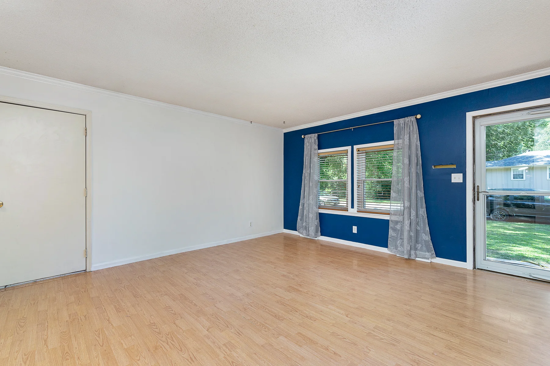 6713 East 134th Terrace - Web-208.JPG