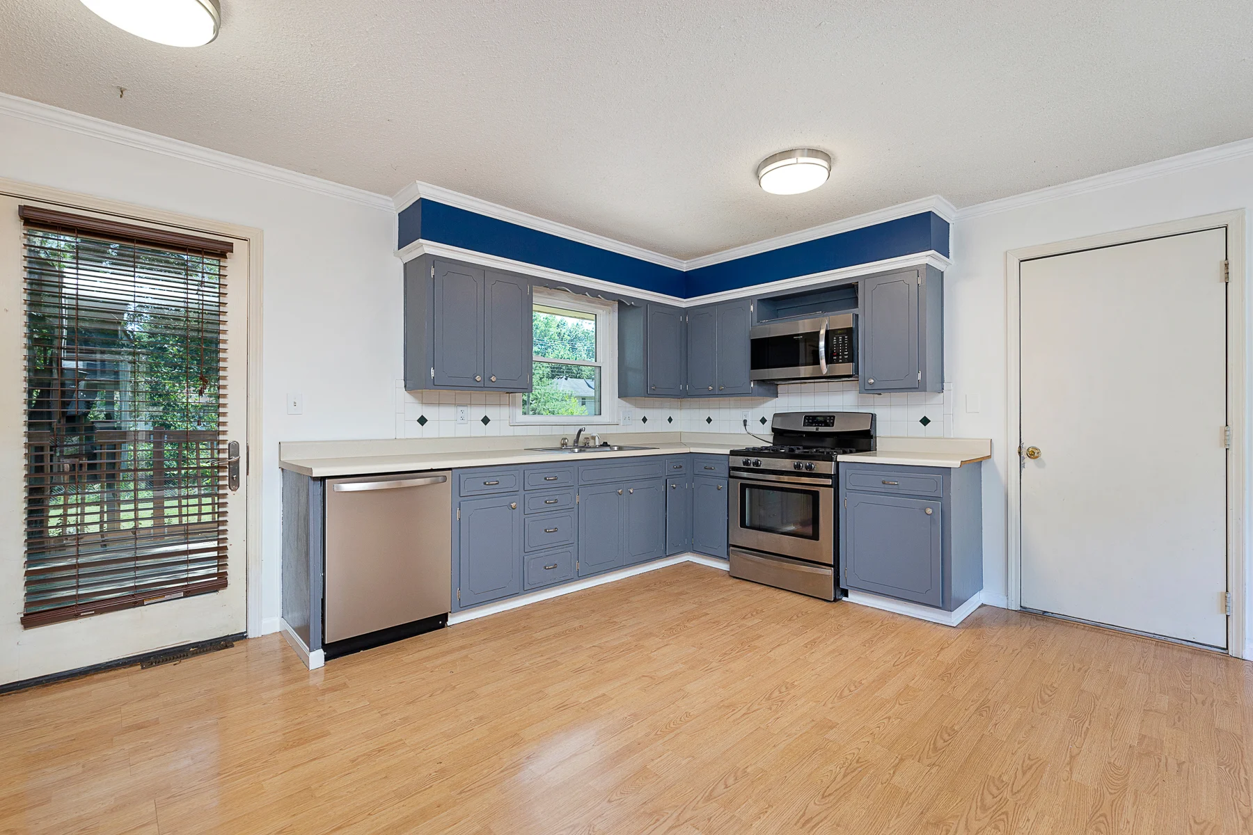6713 East 134th Terrace - Web-209.JPG