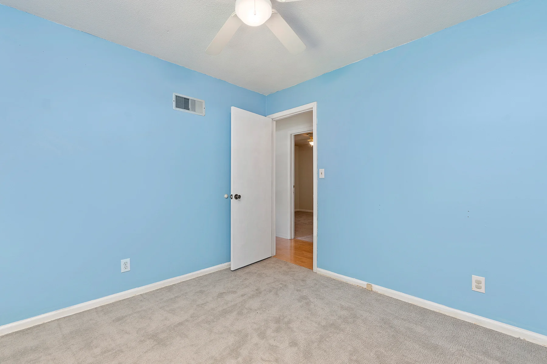 6713 East 134th Terrace - Web-217.JPG