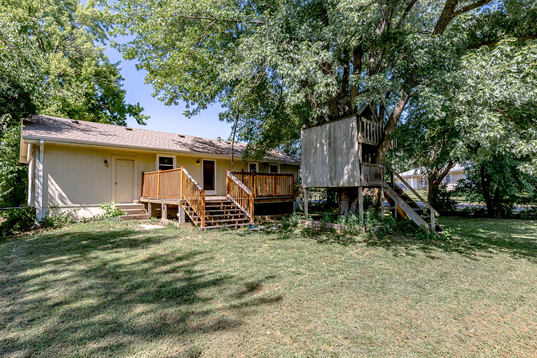 6713 East 134th Terrace - Web-229.JPG