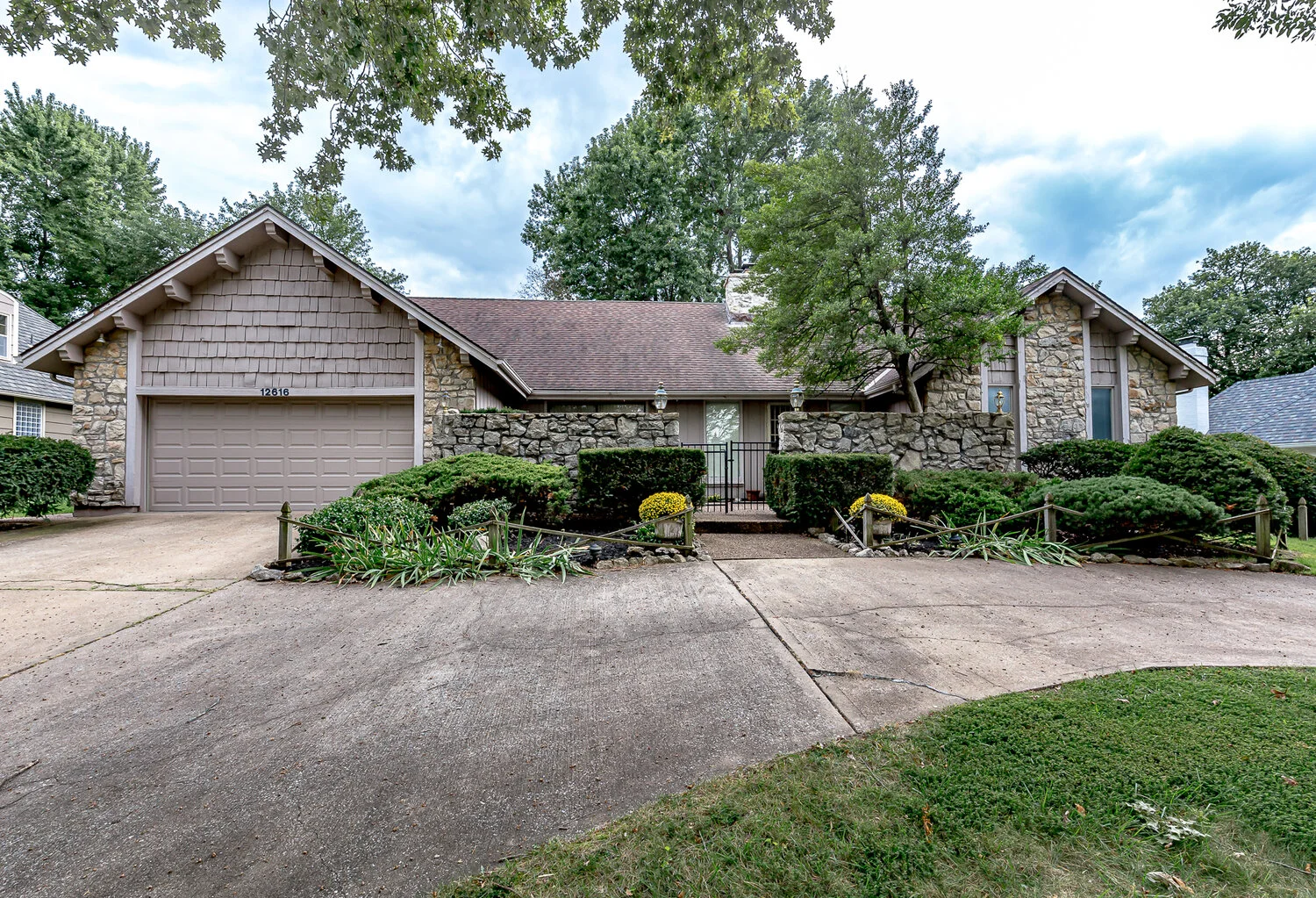 12616 Cherokee Lane - Web-101.JPG