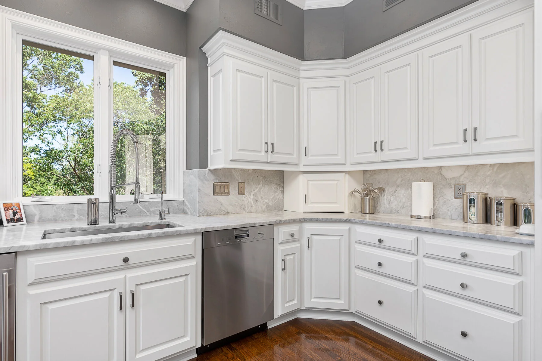 2920 W 113th St - Web-123.JPG