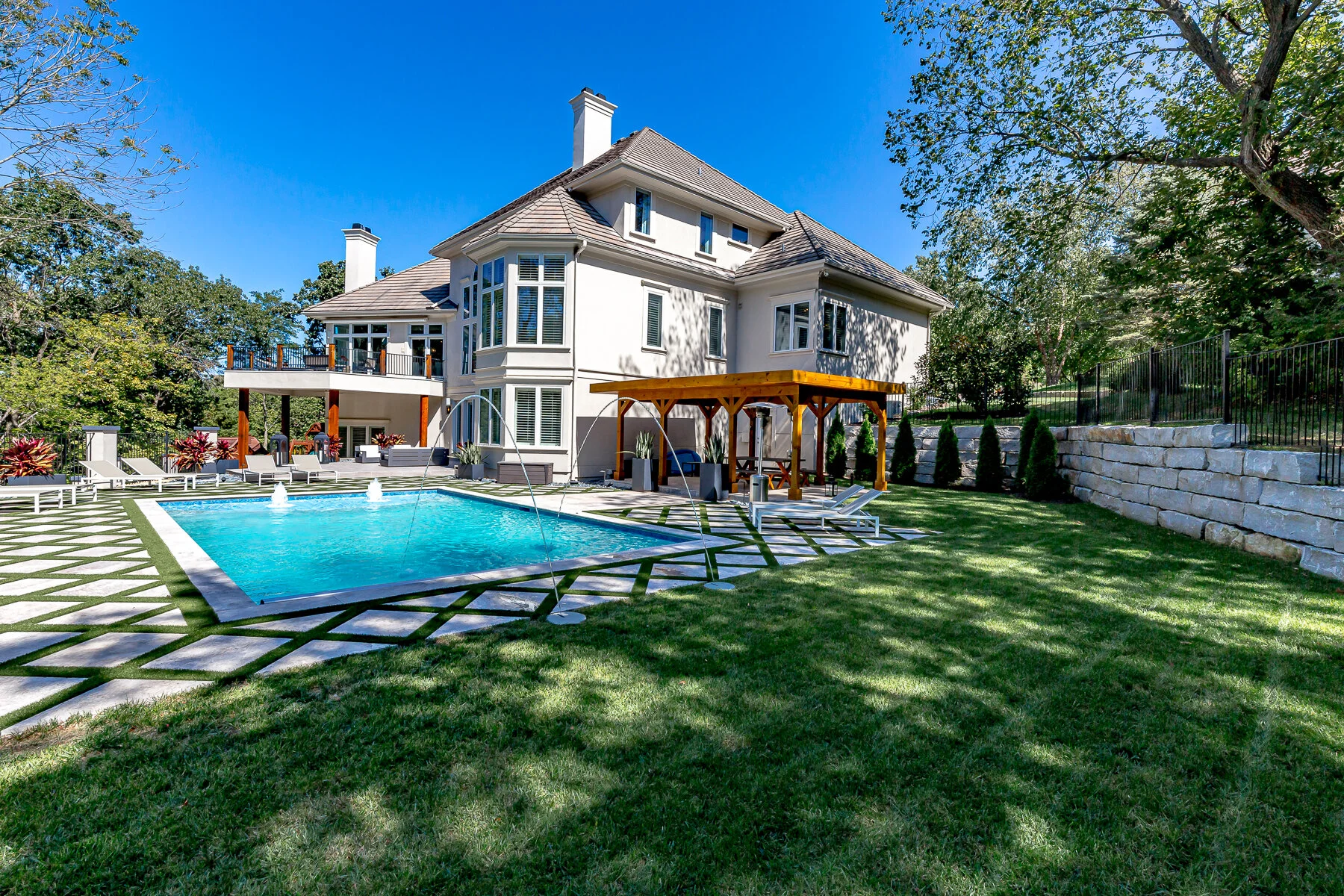 2920 W 113th St - Web-206.JPG