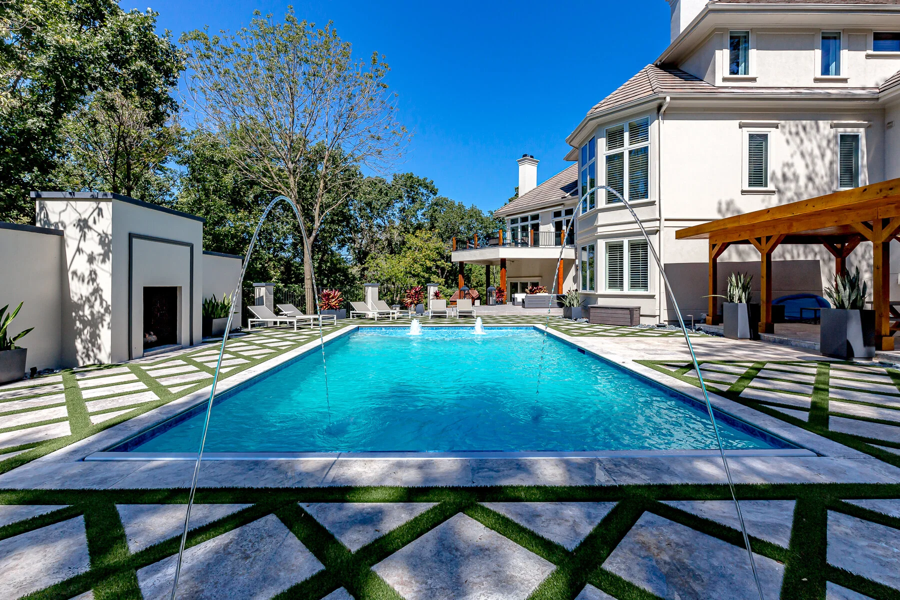 2920 W 113th St - Web-210.JPG