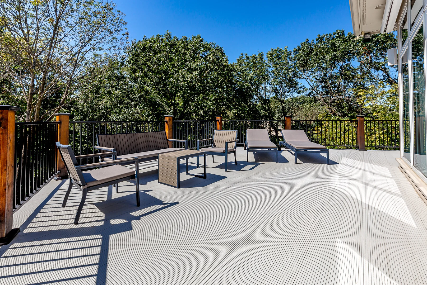 2920 W 113th St - Web-211.JPG