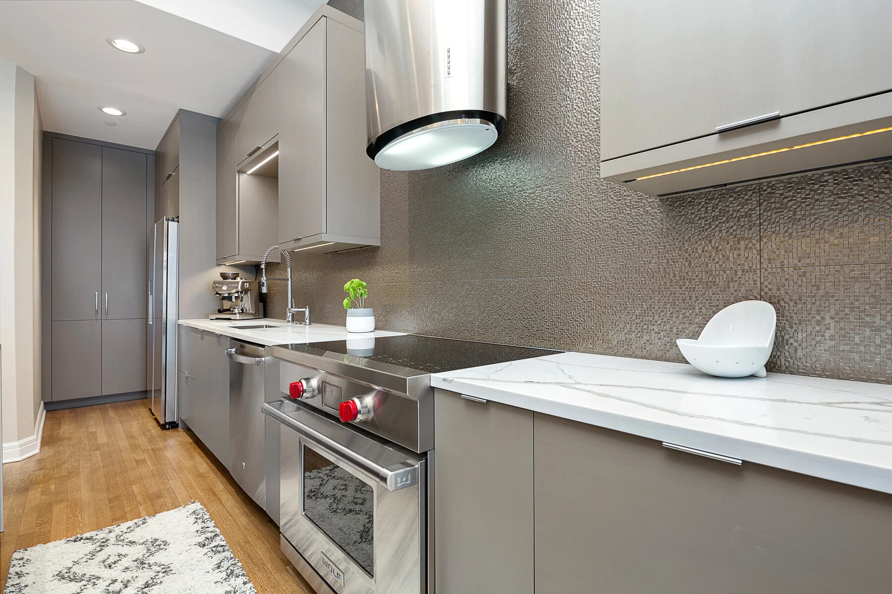 1101 Walnut St Unit 1806 - Web-304.JPG