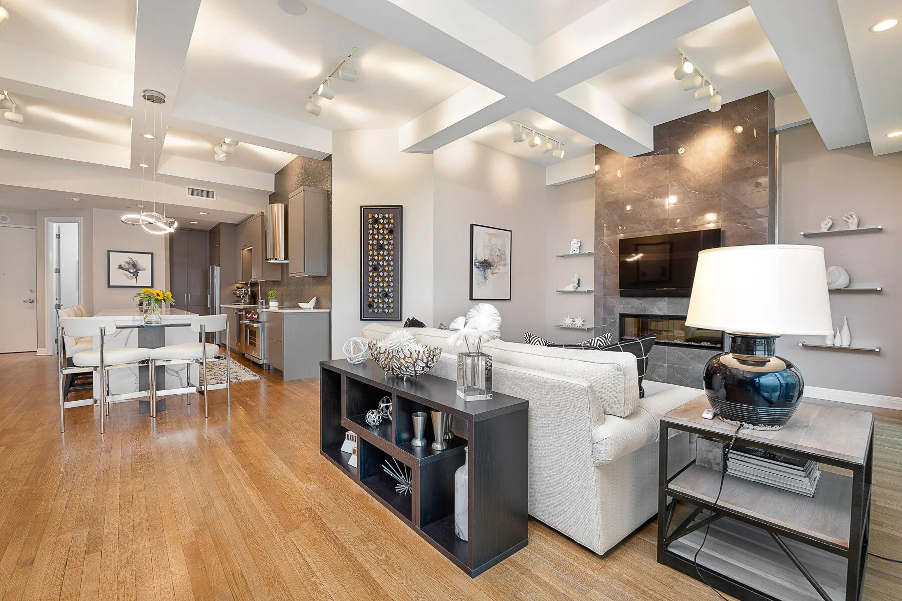 1101 Walnut St Unit 1806 - Web-310.JPG