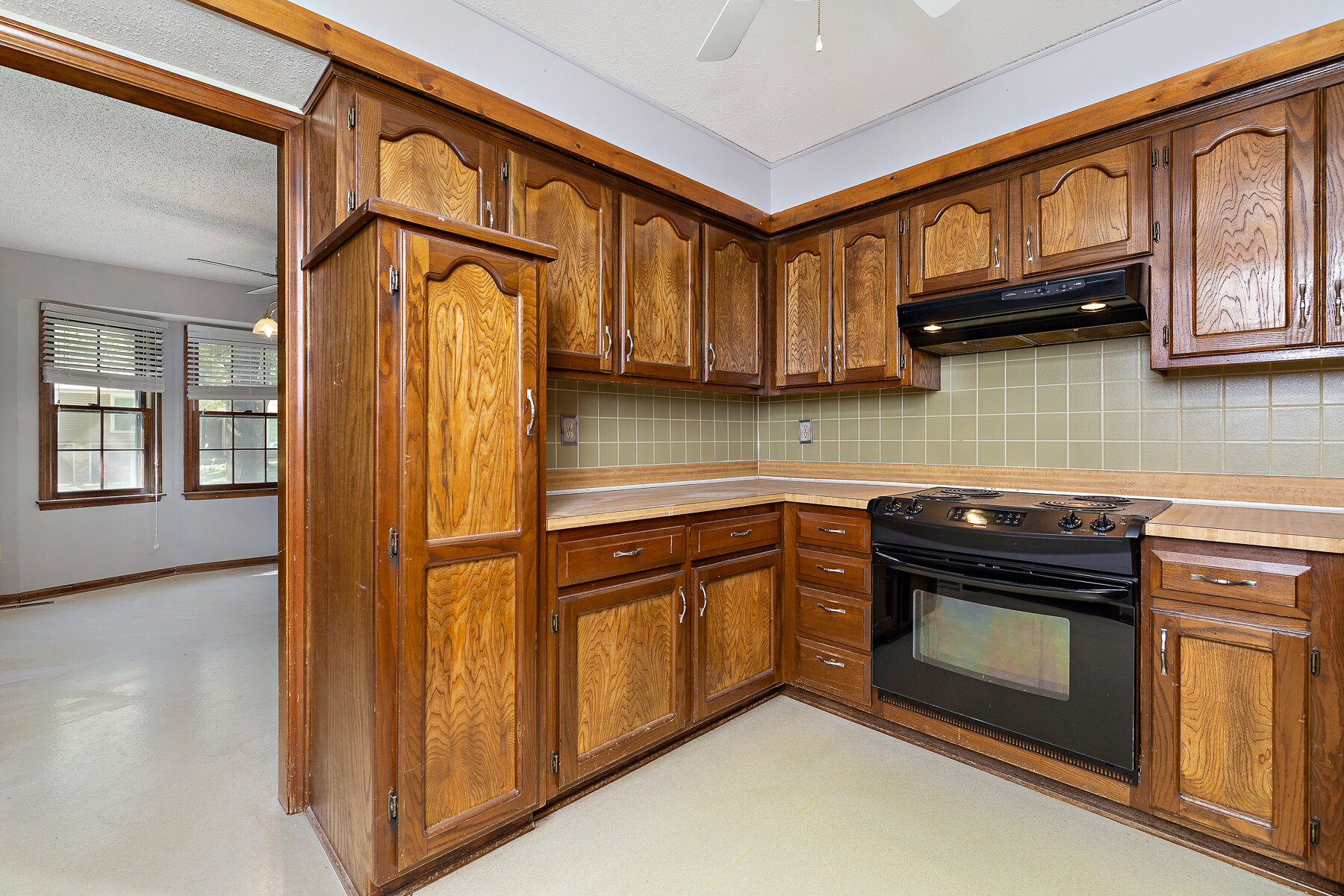 6225 MULLEN ROAD - Web-208.JPG