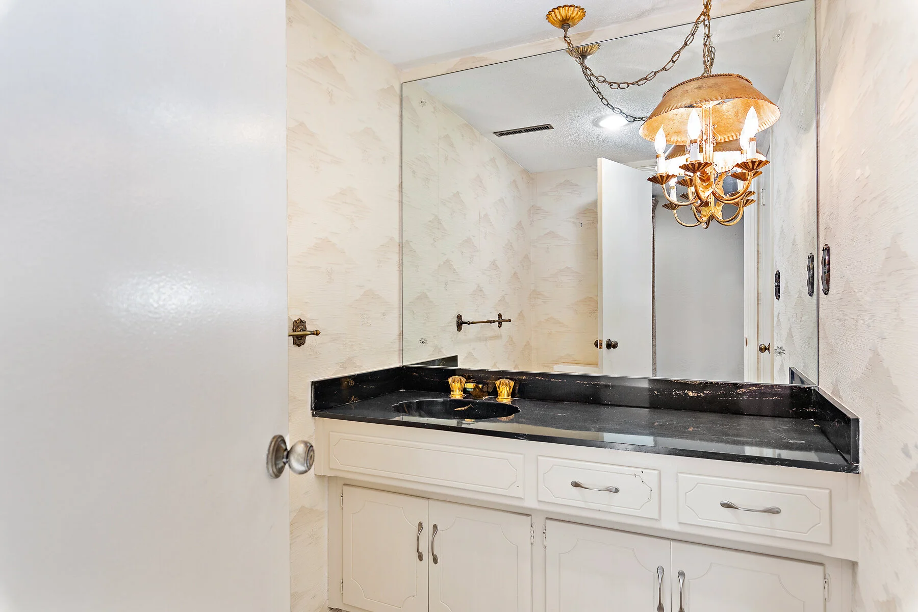 12601 Overbrook Road - Web-141.JPG