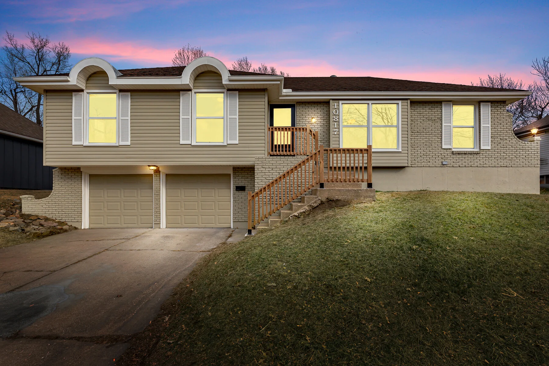 10817 Bellaire Ave - Night-101.JPG