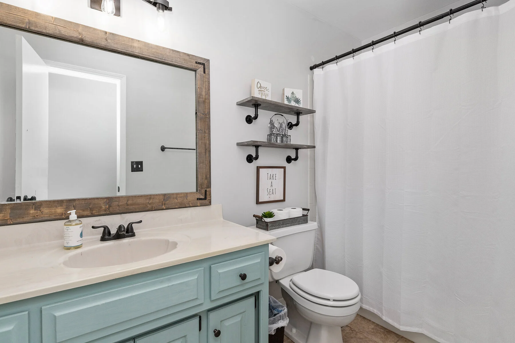 8815 West 118th Terrace - Web-122.jpg