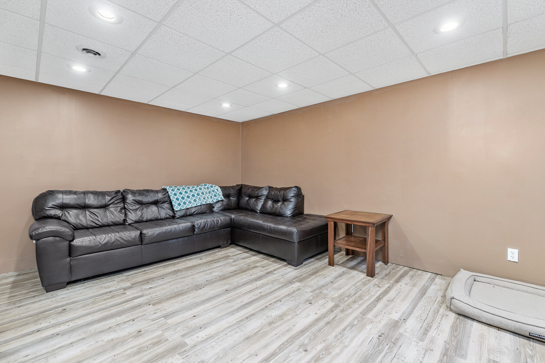 8815 West 118th Terrace - Web-134.jpg