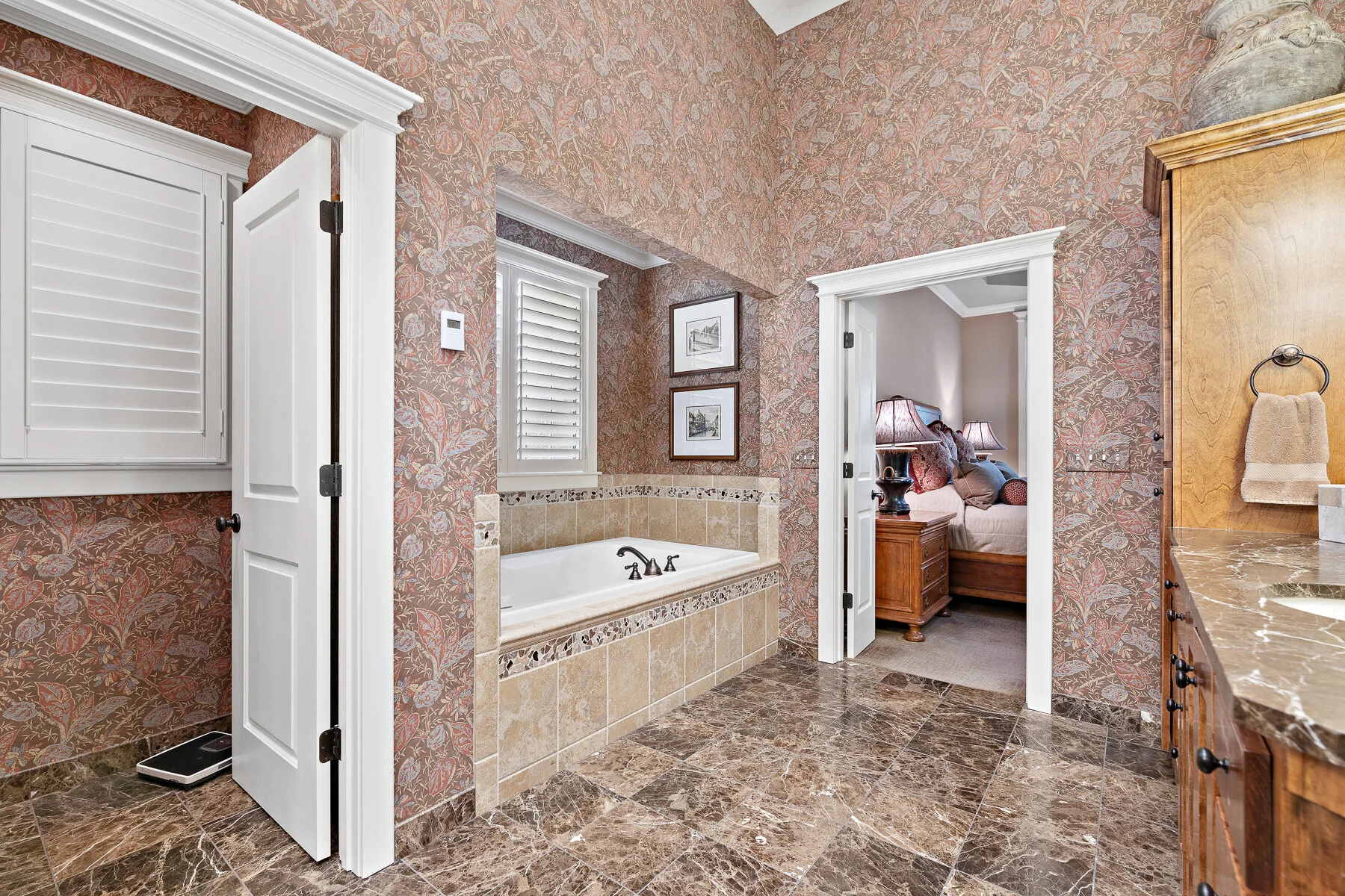 10518 West 142nd Terrace - Web-132.JPG