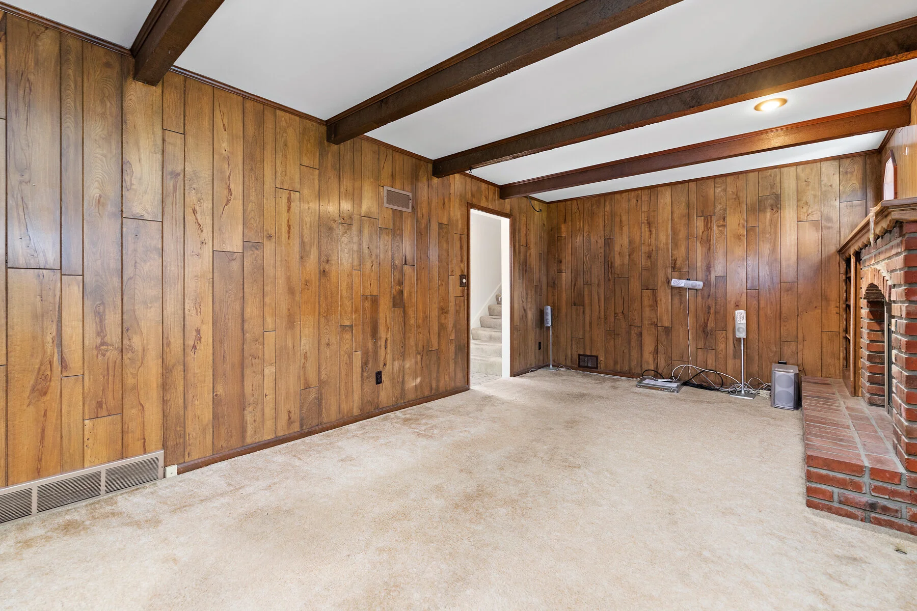 9816 Glenwood Street - Web-114.JPG