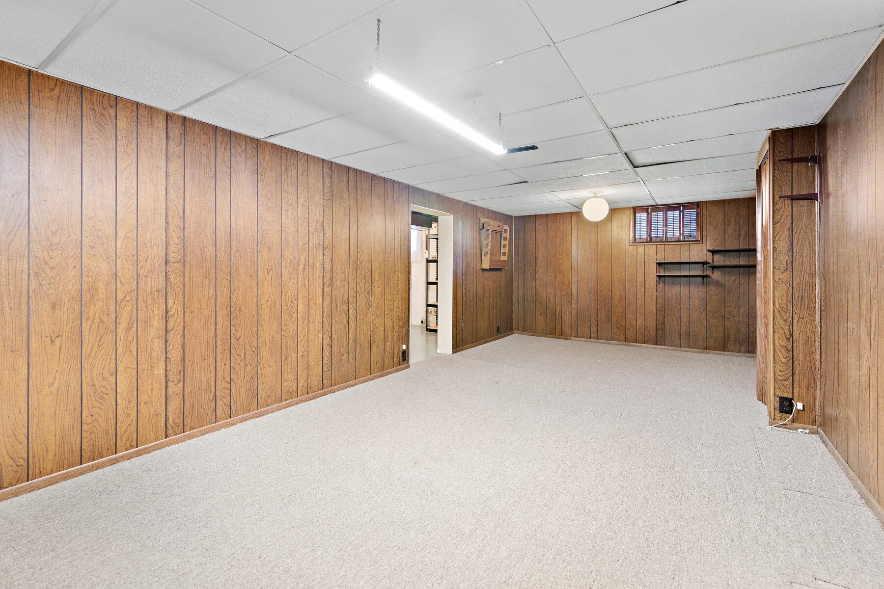 9816 Glenwood Street - Web-128.JPG