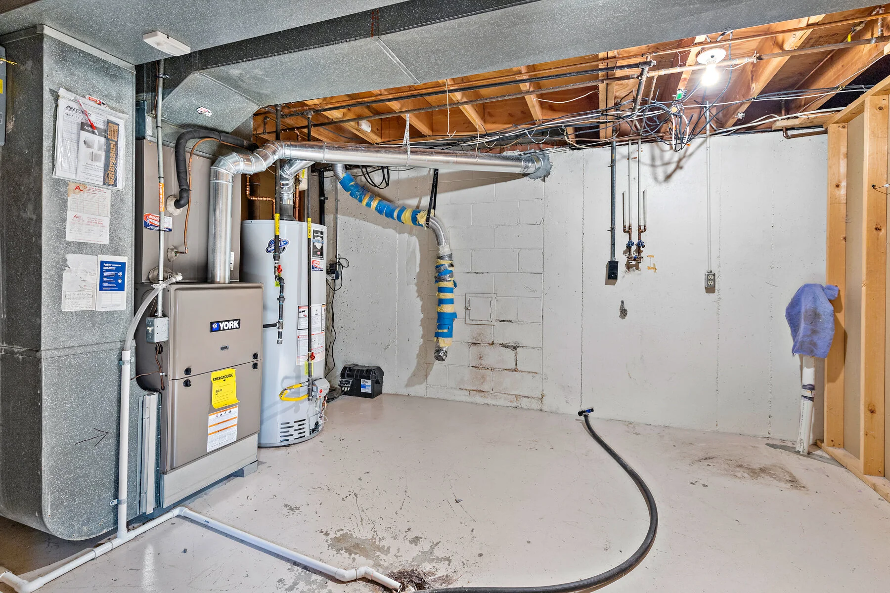 9816 Glenwood Street - Web-132.JPG