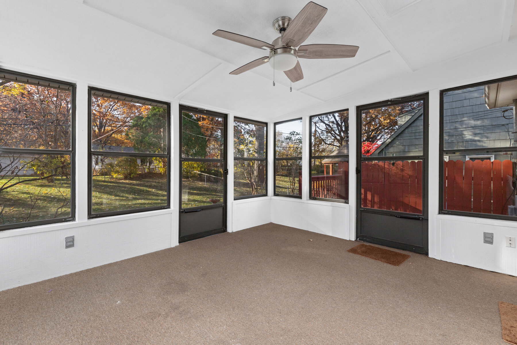 9816 Glenwood Street - Web-134.JPG