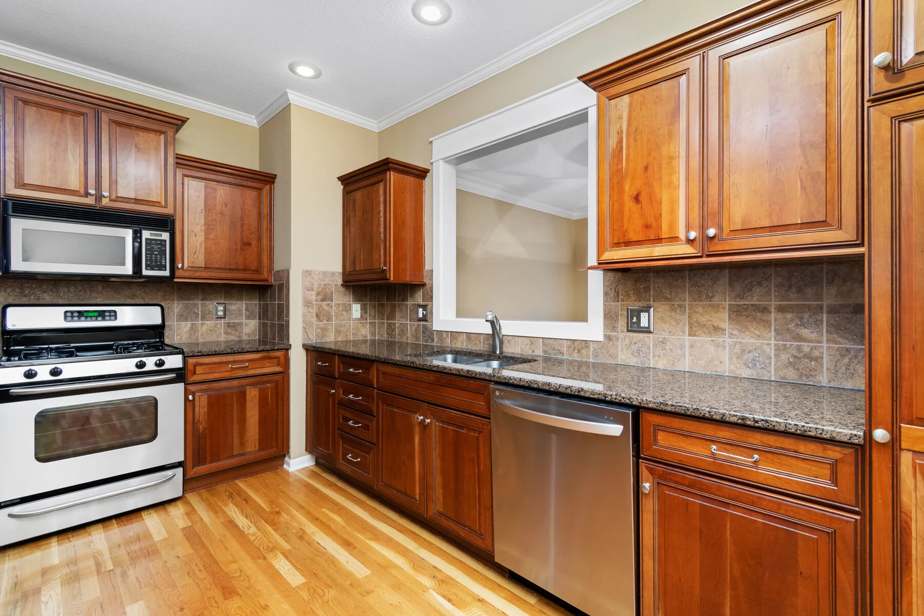 3001 N Gentry Park - Web-110.JPG