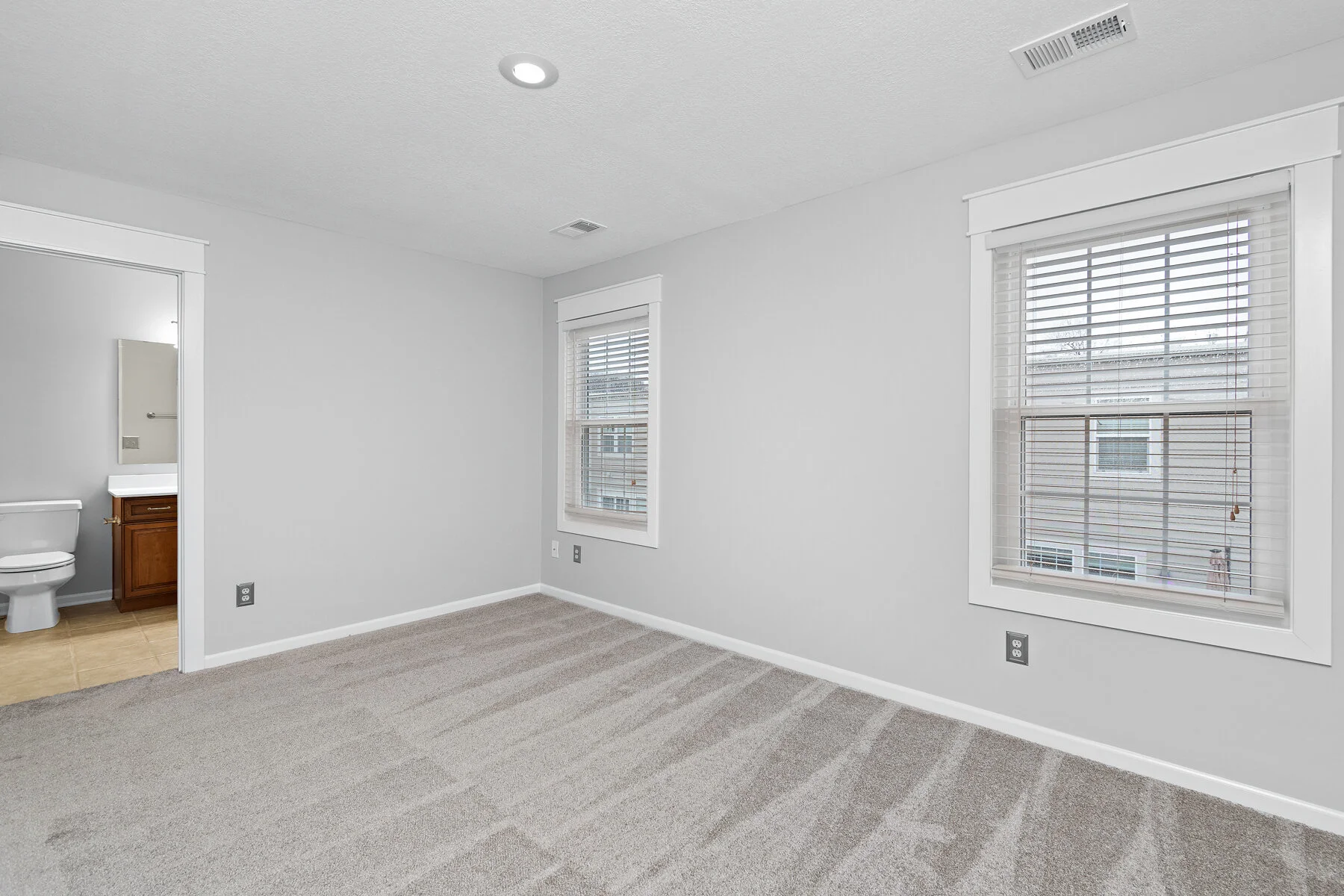 3001 N Gentry Park - Web-121.JPG