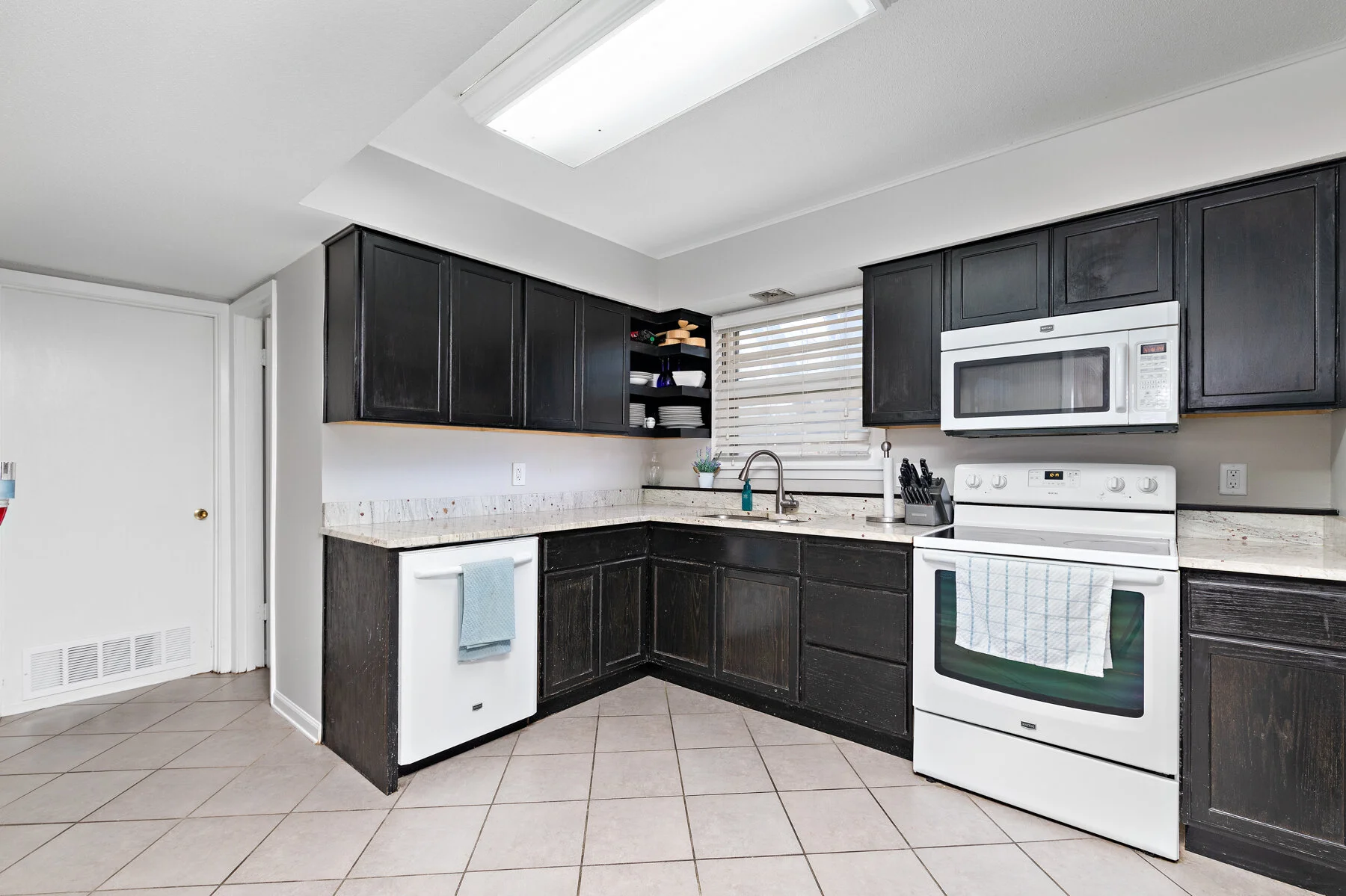 7609 Kessler Lane - Web-112.JPG