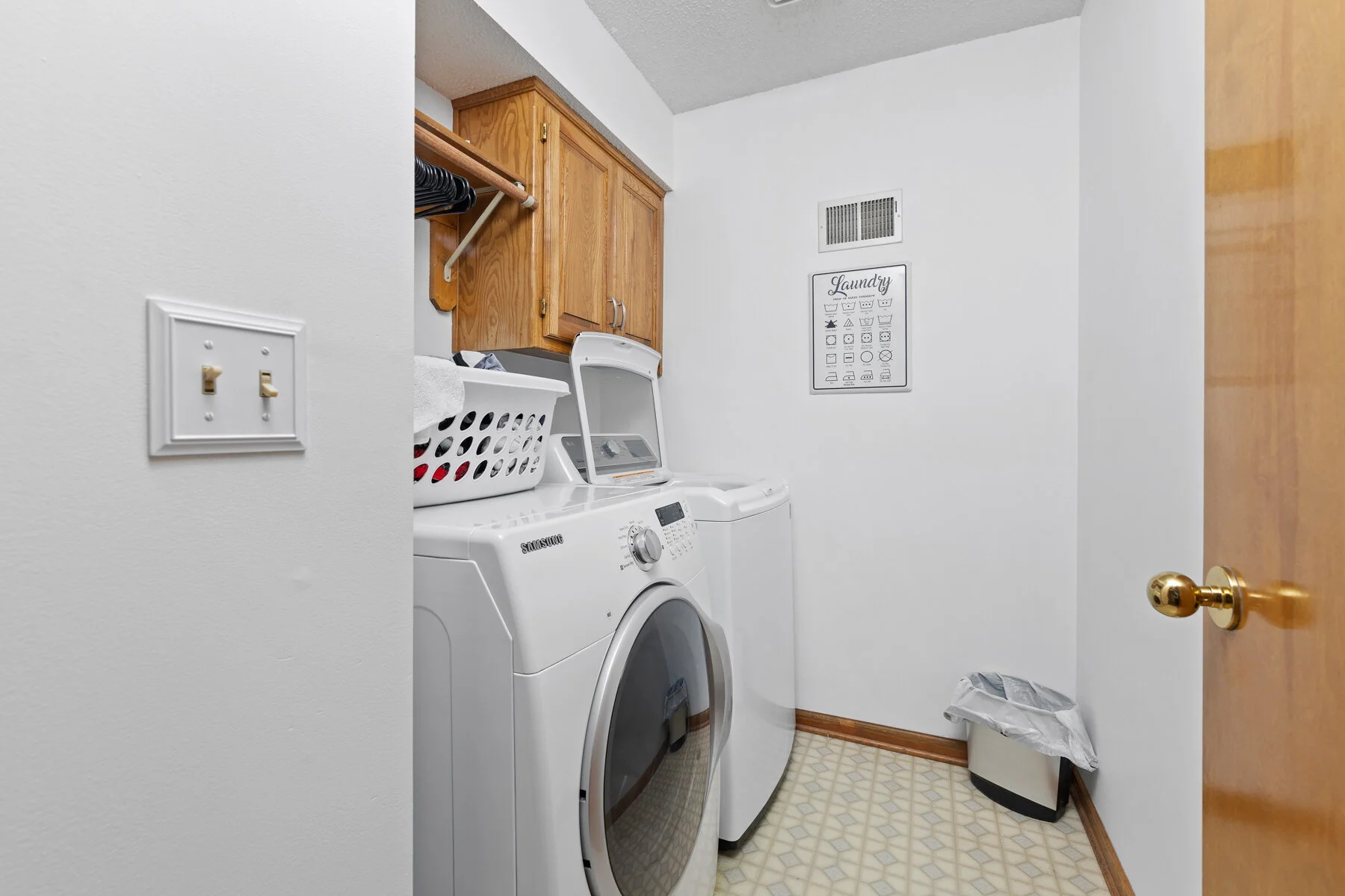 15602 W 81ST STREET - Web-127.JPG