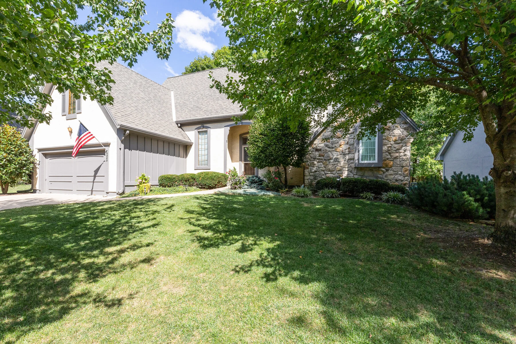 6424 W 125TH STREET - Web-102.JPG