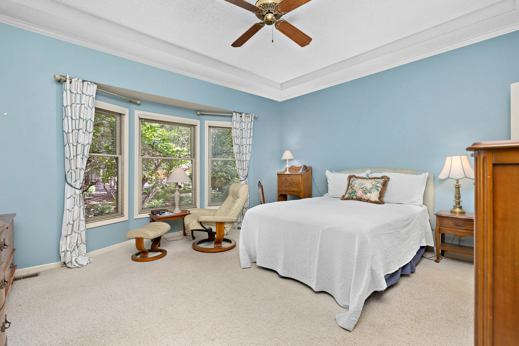 6424 W 125TH STREET - Web-121.JPG