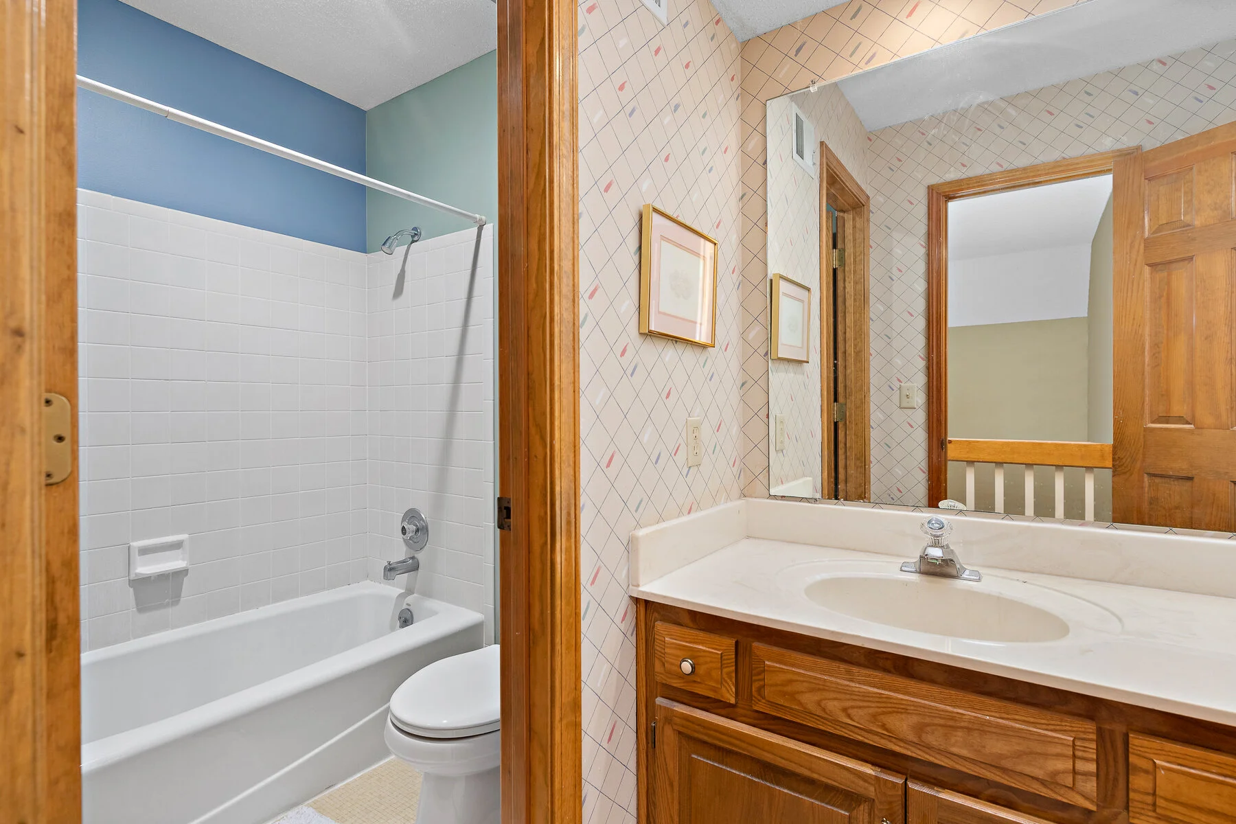 6424 W 125TH STREET - Web-135.JPG