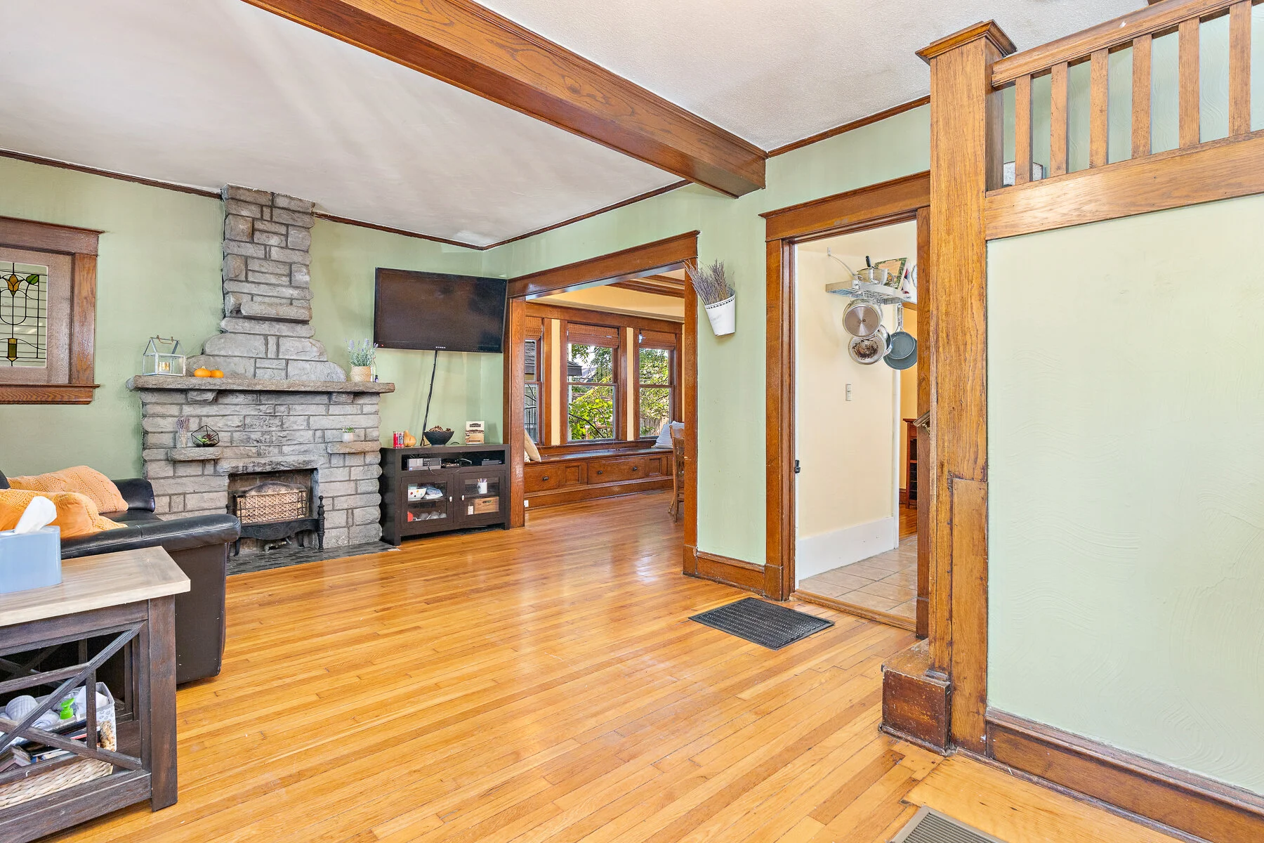 905 E 42nd St - Web-104.JPG