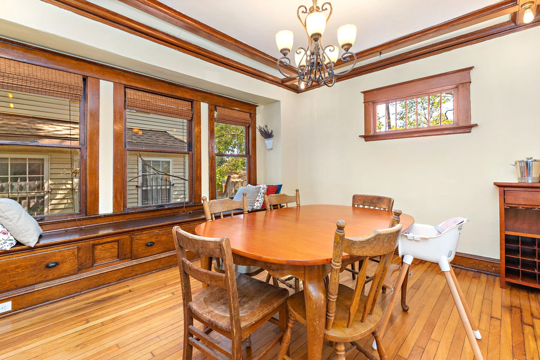 905 E 42nd St - Web-109.JPG