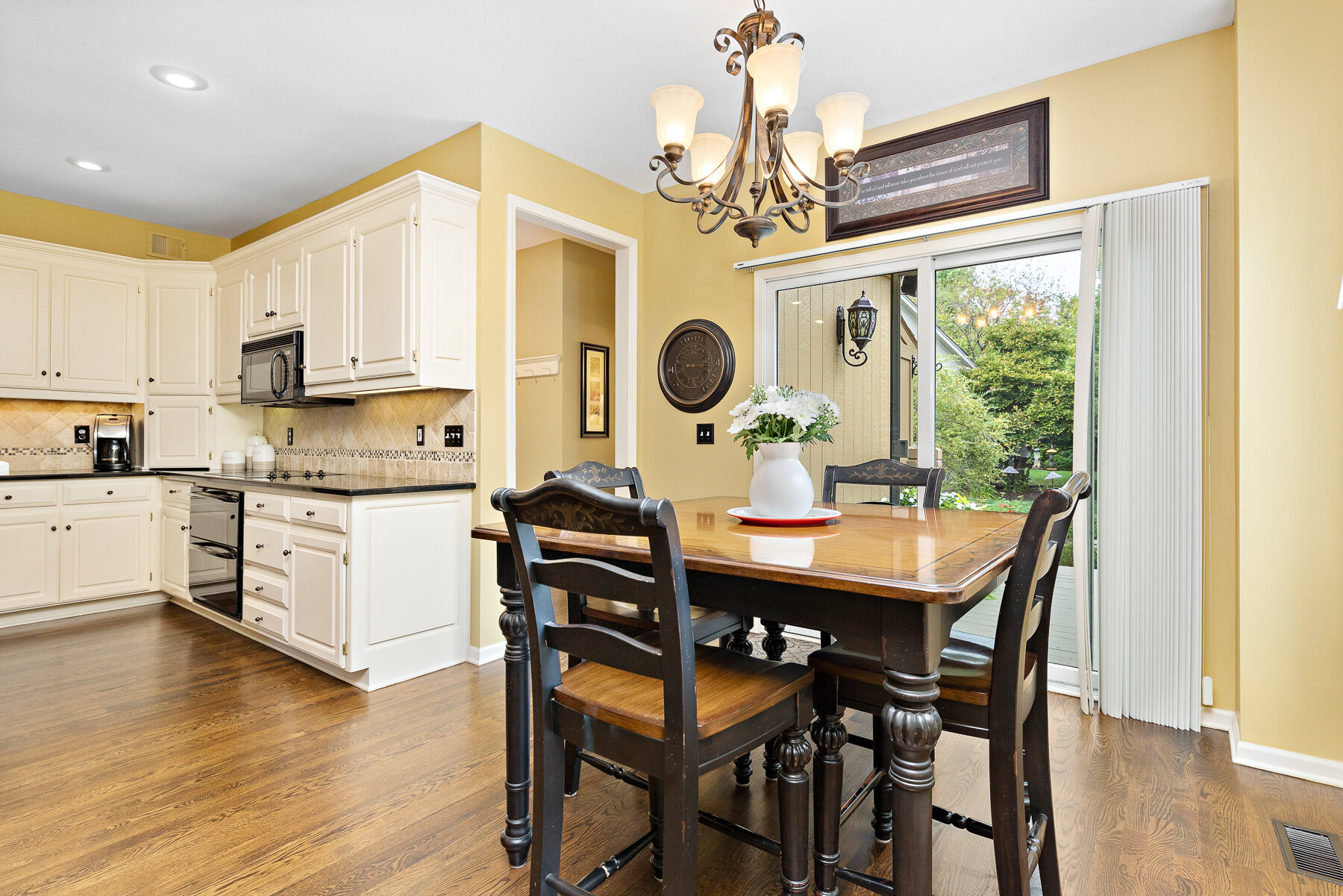 4504 West 139th Street - Web-118.JPG