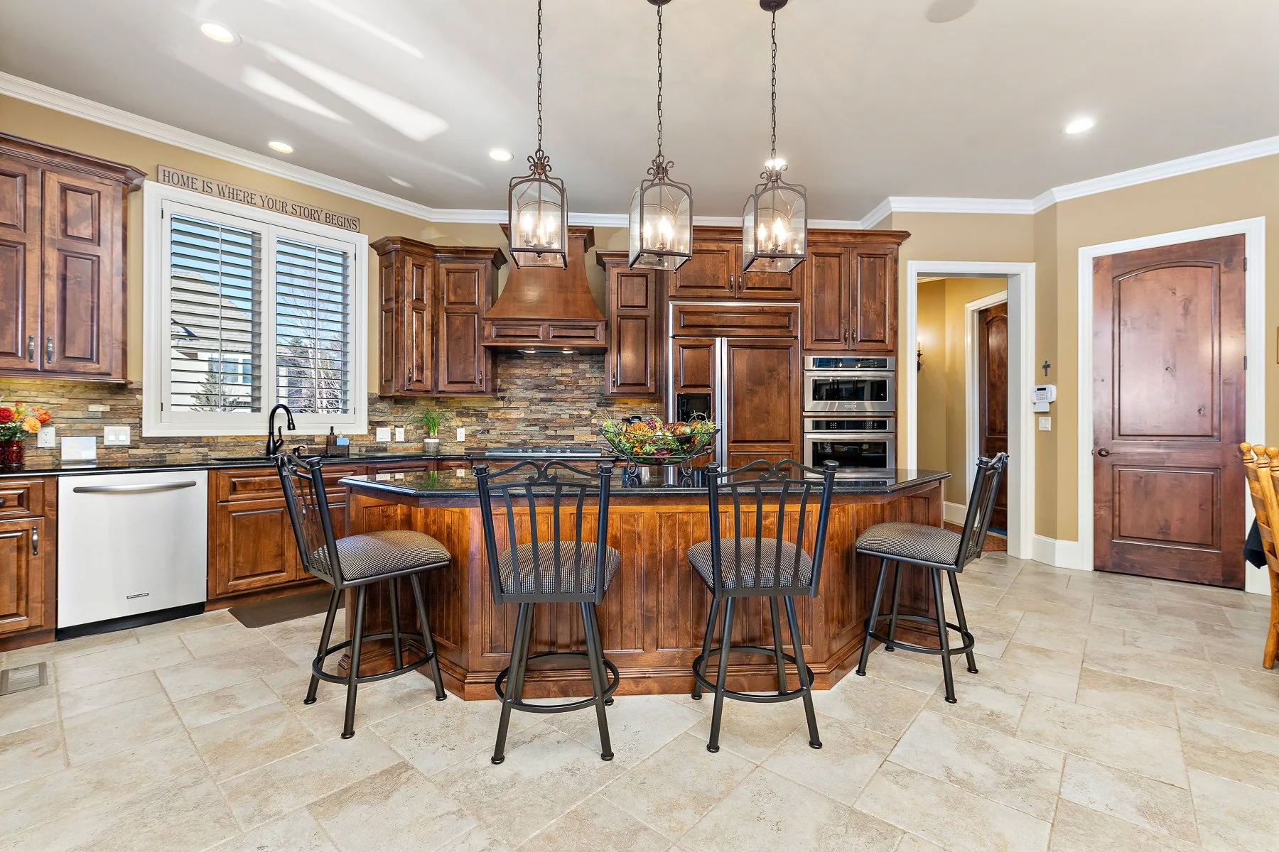 3953 w 151st Terrace - Web-114.JPG