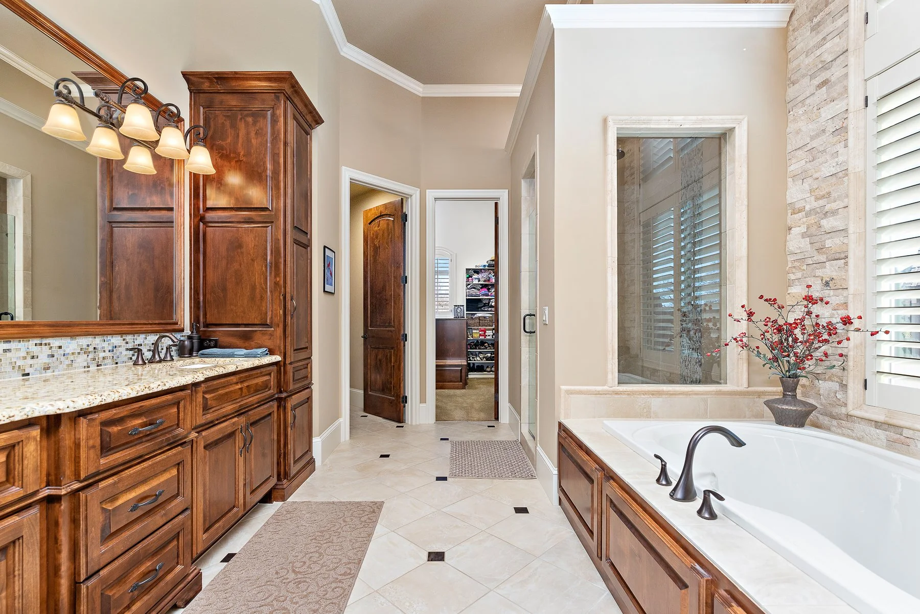 3953 w 151st Terrace - Web-132.JPG