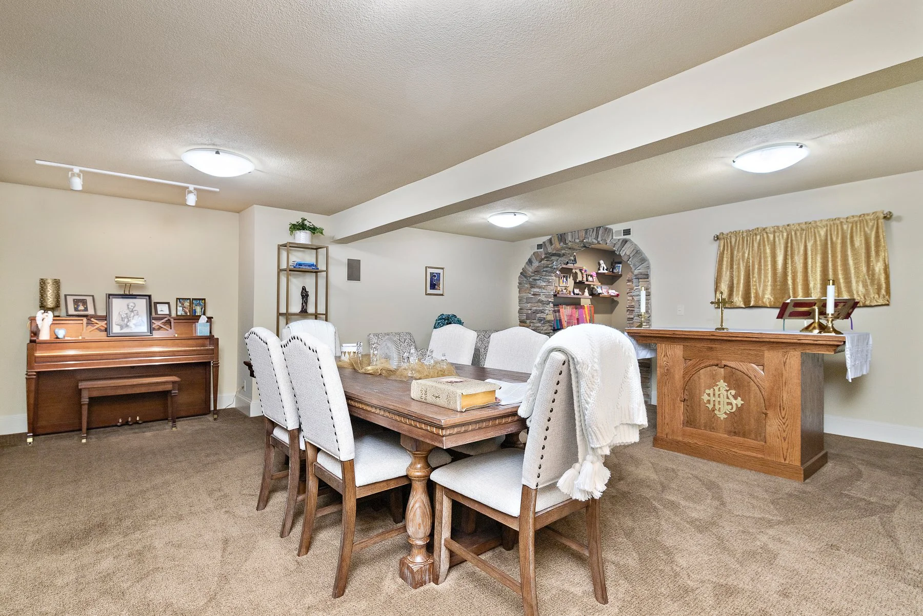 3953 w 151st Terrace - Web-164.JPG