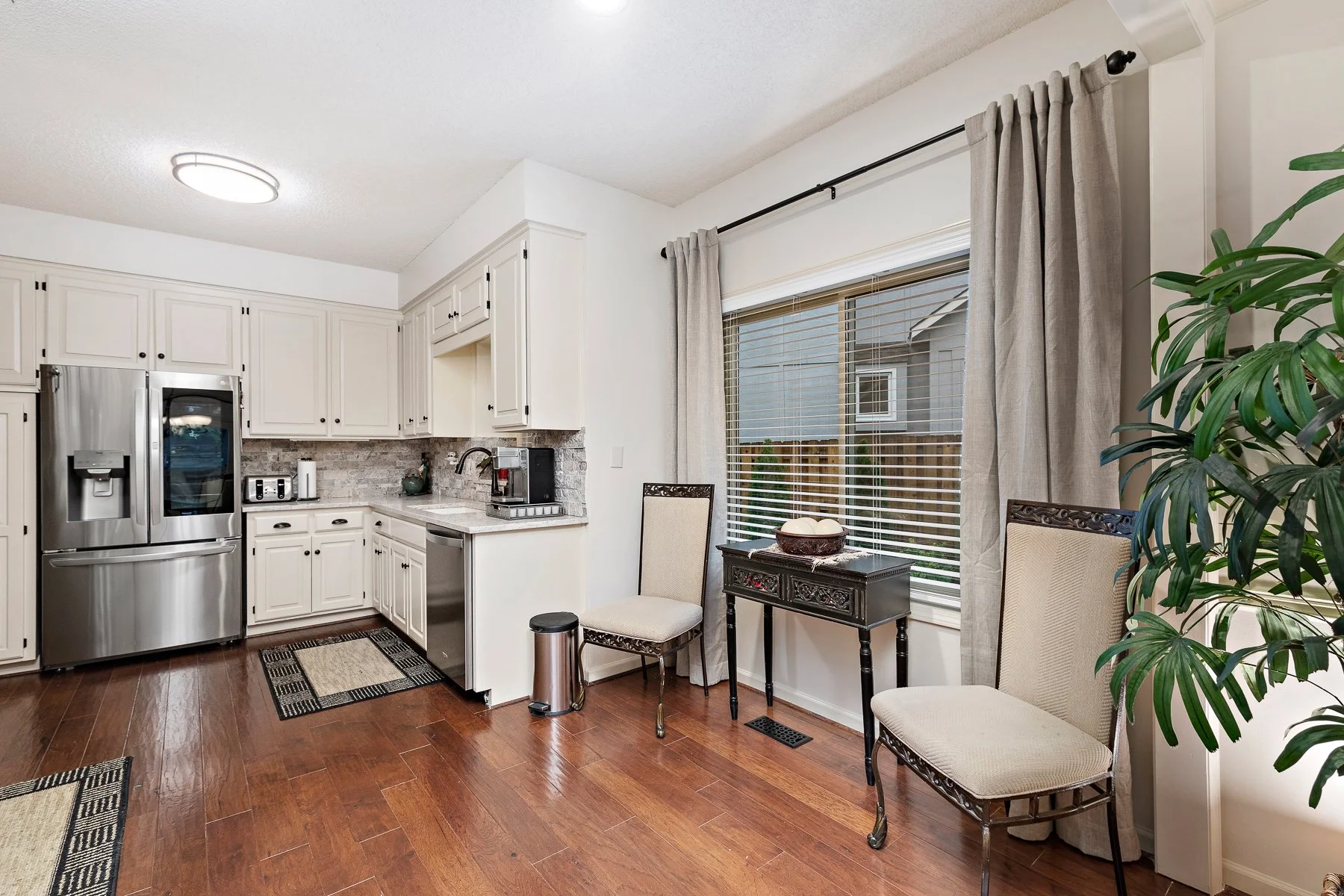 6205 w 126th Terrace - web-124.jpg
