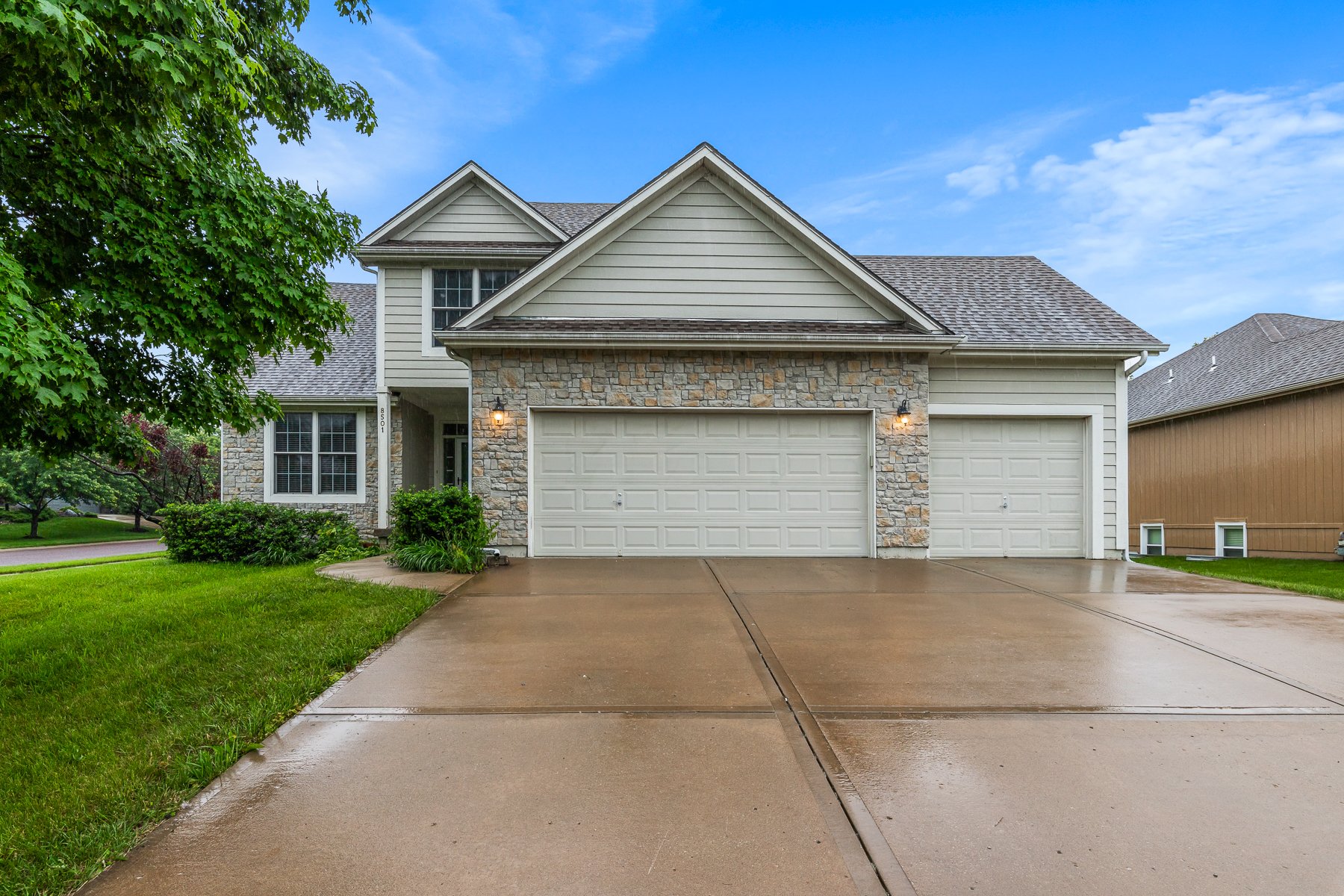 8501 W 155th Terrace - Web-101.JPG