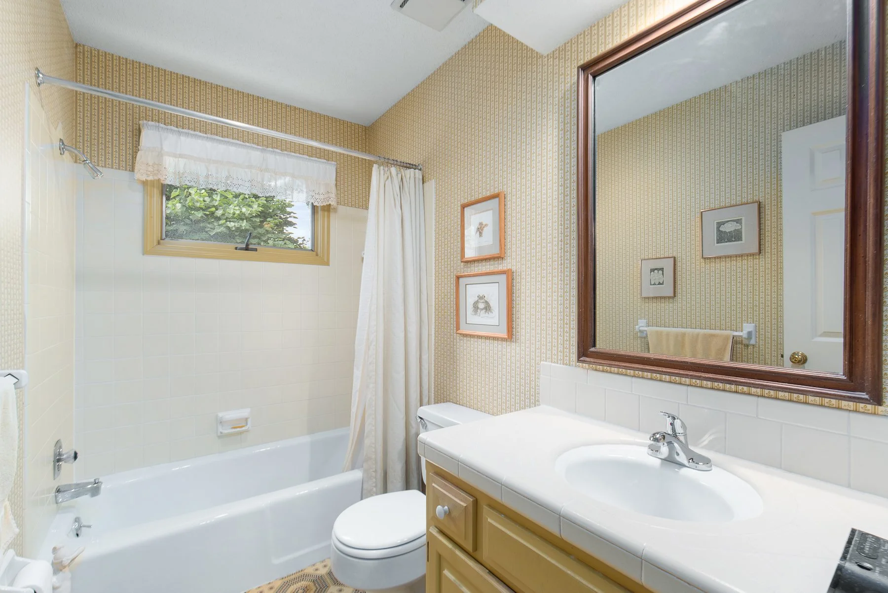 2701 w 121st St  - Web-124.JPG