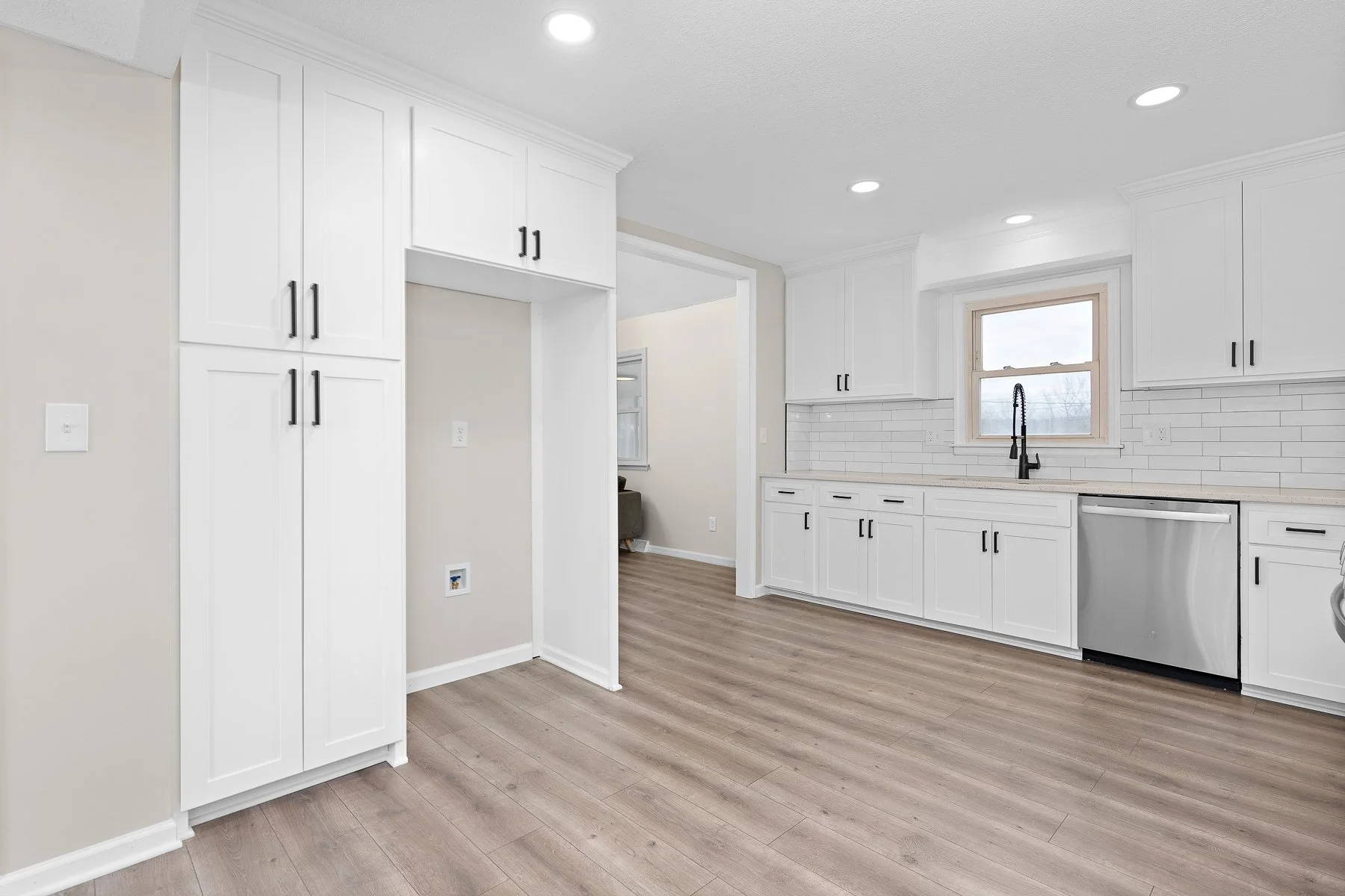 5519 WOODLAND DRIVE - Web-111.JPG