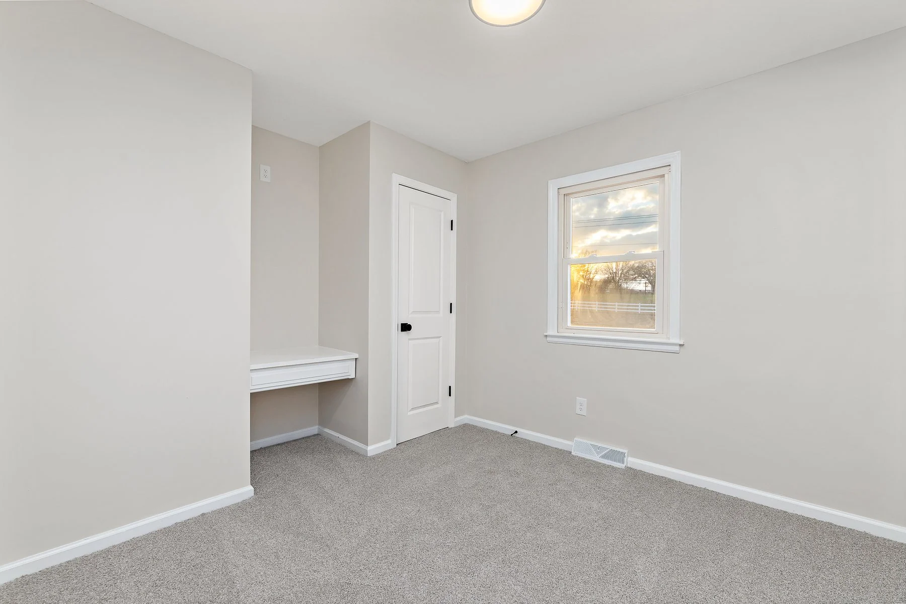 5519 WOODLAND DRIVE - Web-124.JPG