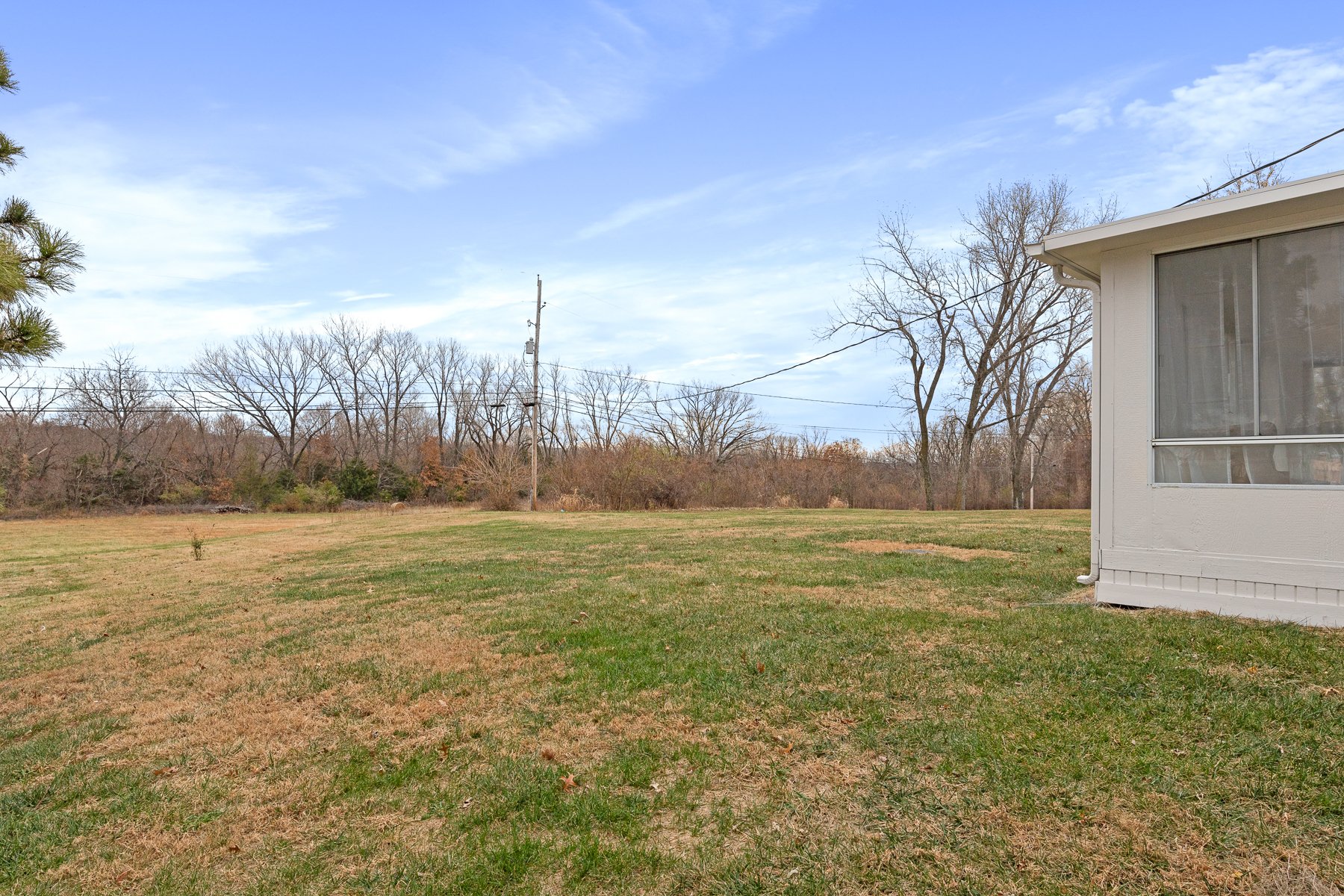 5519 WOODLAND DRIVE - Web-140.JPG