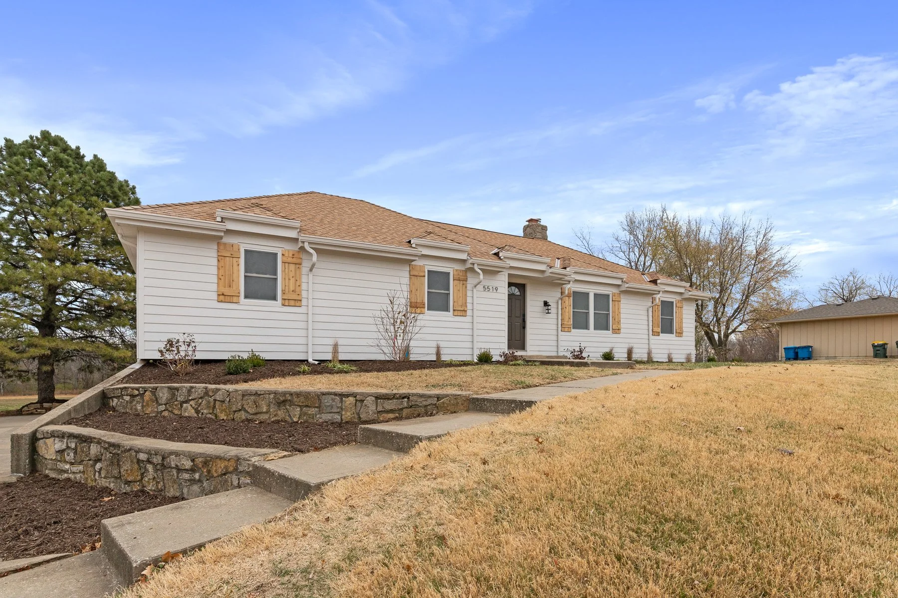 5519 WOODLAND DRIVE - Web-100.JPG