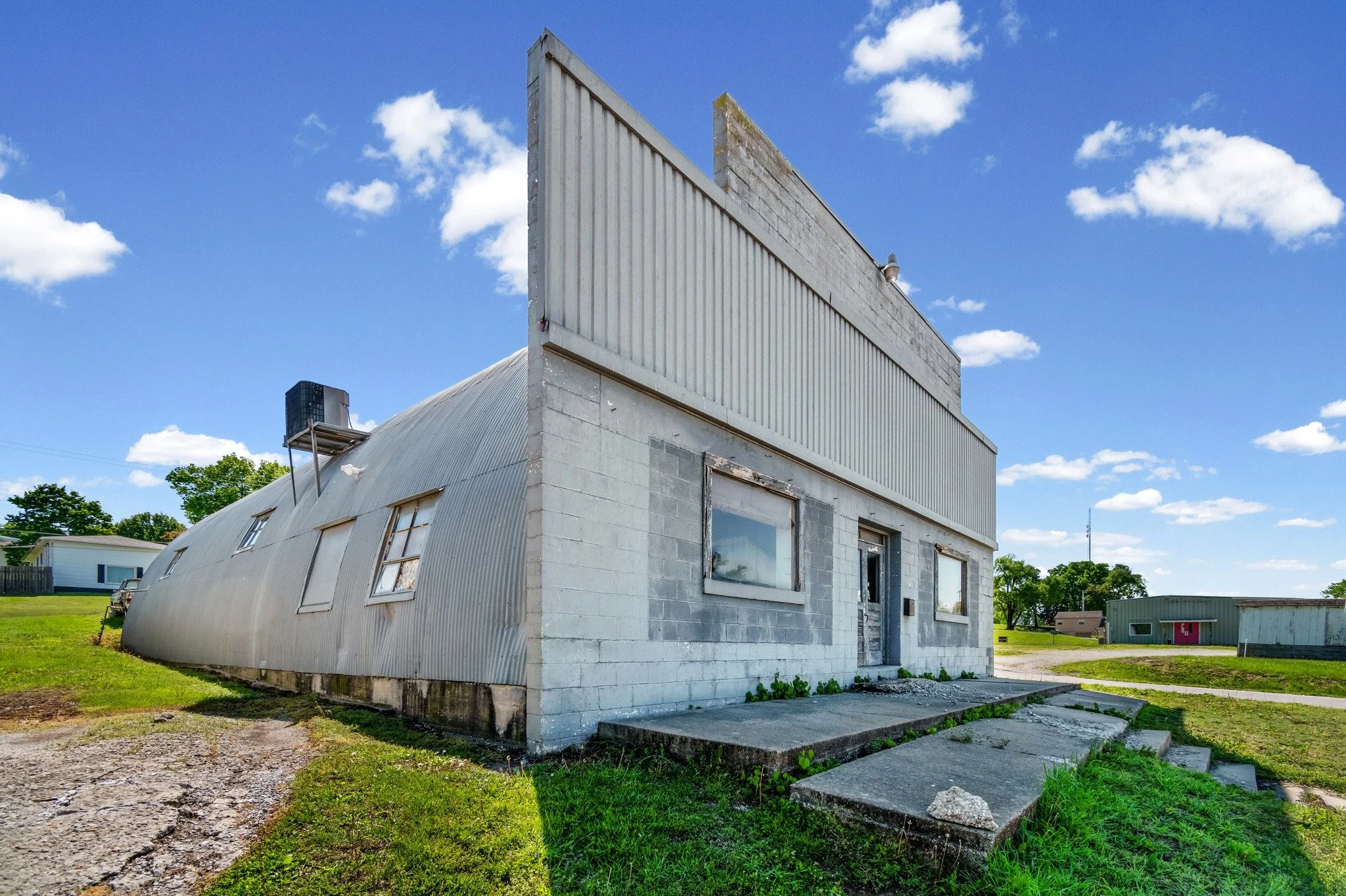 Don&rsquo;t let the &ldquo;Home&rdquo; in KC Home Photography fool you&hellip;

We photograph a LOT more than just houses.

From small-town storefronts to shop spaces, warehouses, and everything in between, if it needs to be marketed, it needs to be 