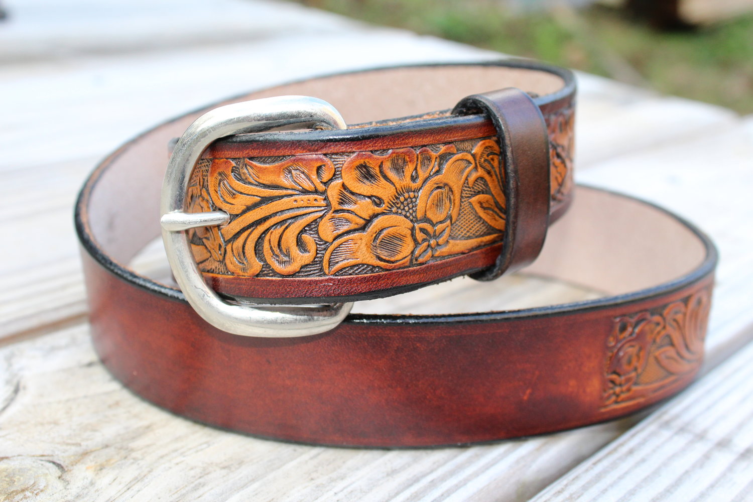 Hand-Tooled Artesanal Tabs Leather Belt