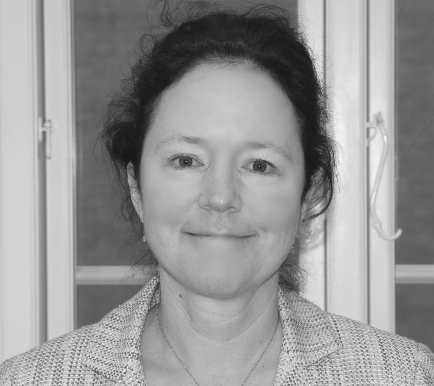 Jennifer B&W 2.jpg