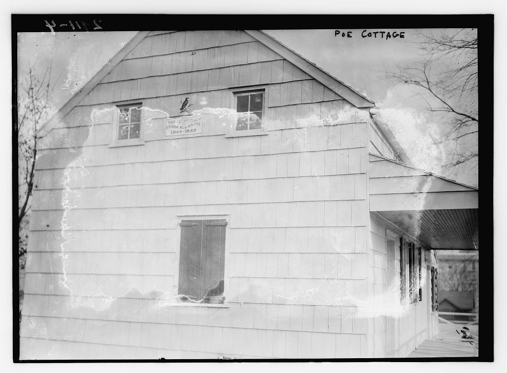 In 1905, it was announced that $100,000 had been authorized by the state legislature for the restoration of the cottage and creation of a park in which to house the cottage after the owners were reported to be denying visitors access to the cottage.